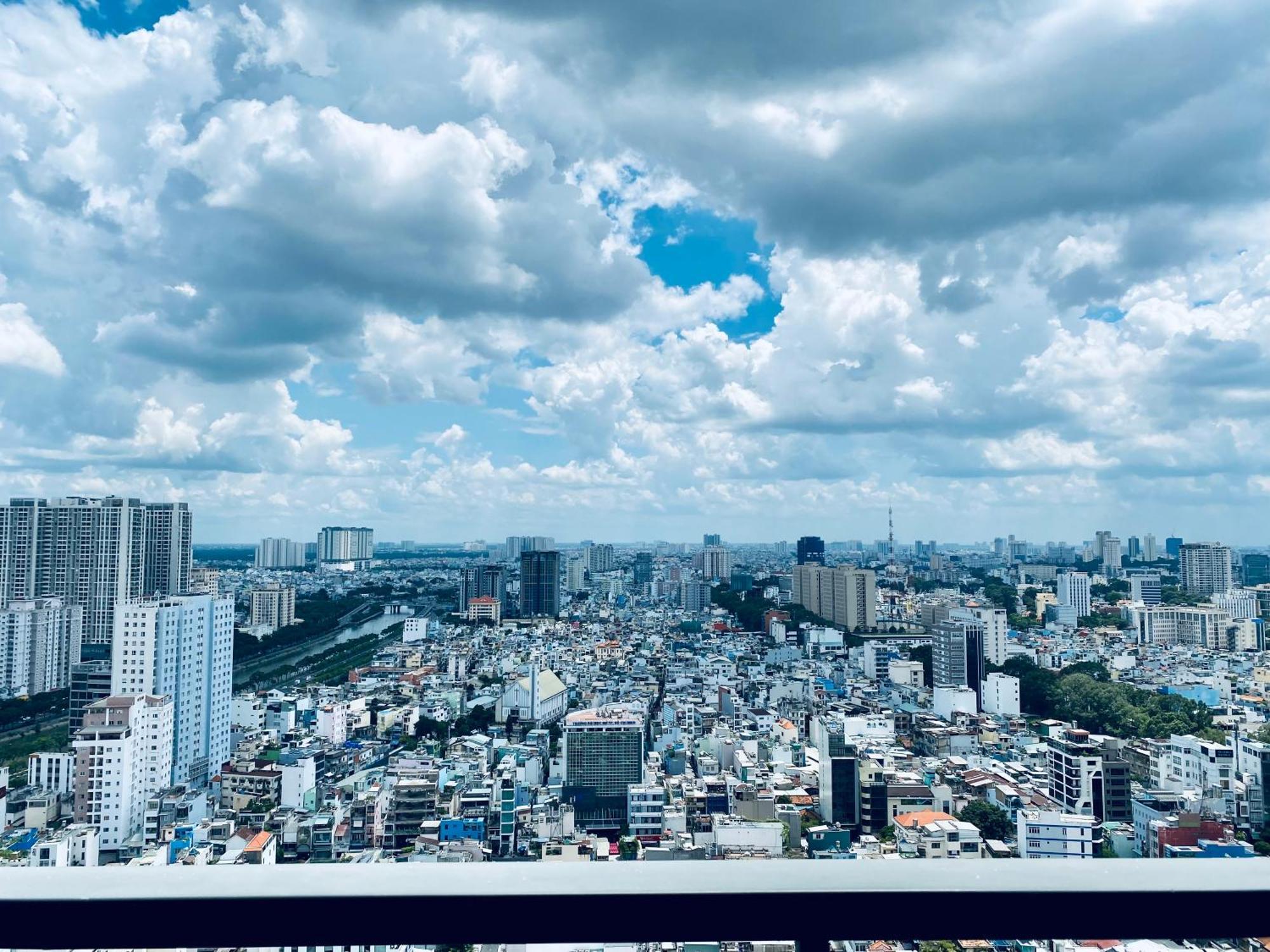 Yu Stay Apartment In Soho D1 Near Bui Vien Walking Street Хошимин Экстерьер фото